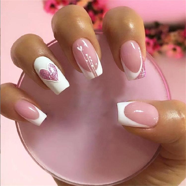 

24 Pcs Medium Length Acrylic Nail Heart Full Cover Stick On Nail Festival False Nail French Tip Press On Nail 1