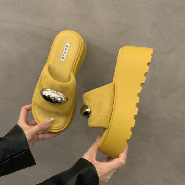 

Модная обувь тапочки мягкие шлепанцы слиперы женский комфорт 2025 женская обувь тапочки мягкие шлепанцы 2025 35