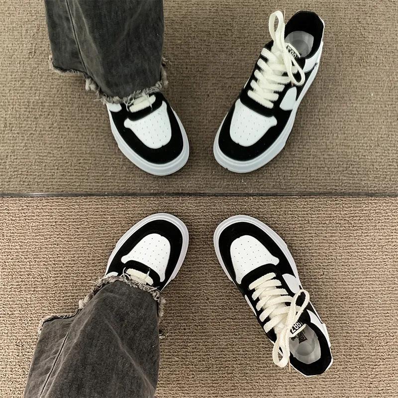 High-value popular versatile casual little white shoes for women's 2025 summer and autumn new super fire ins Korean version of platform sports shoes