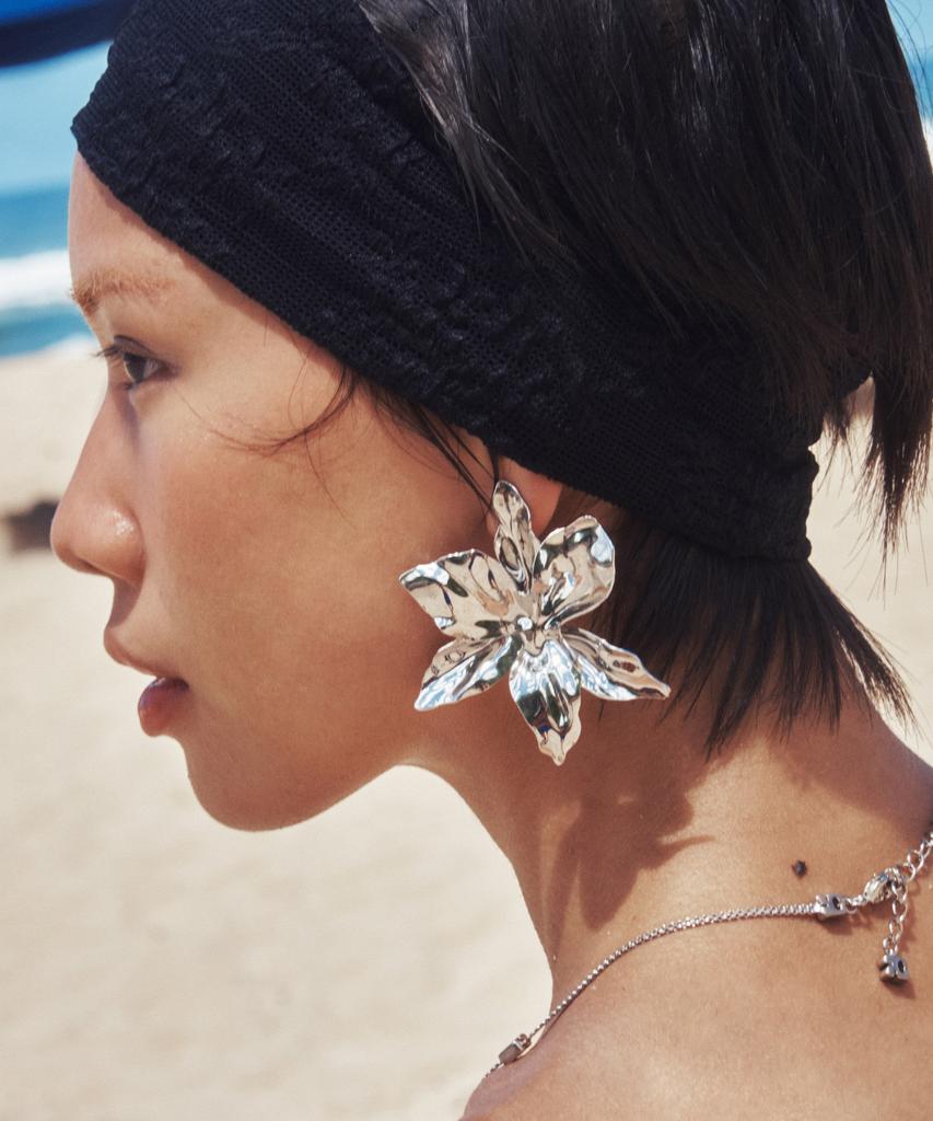 Centaur.Kr Lily Silver Earrings_Silver
