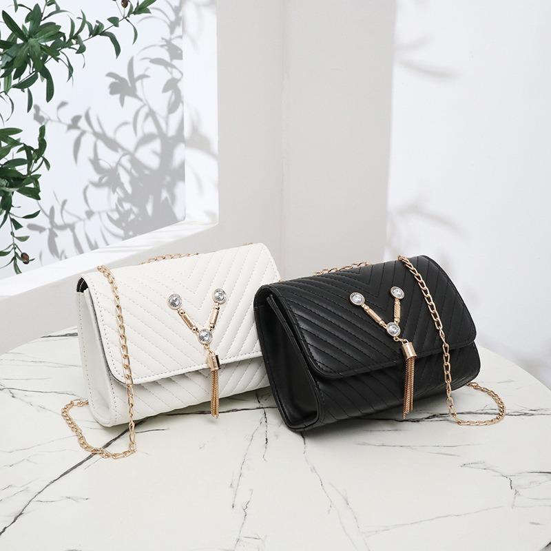 Women's bag summer new embroidered bag chain crossbody small square bag fringed pearl shoulder bag one piece