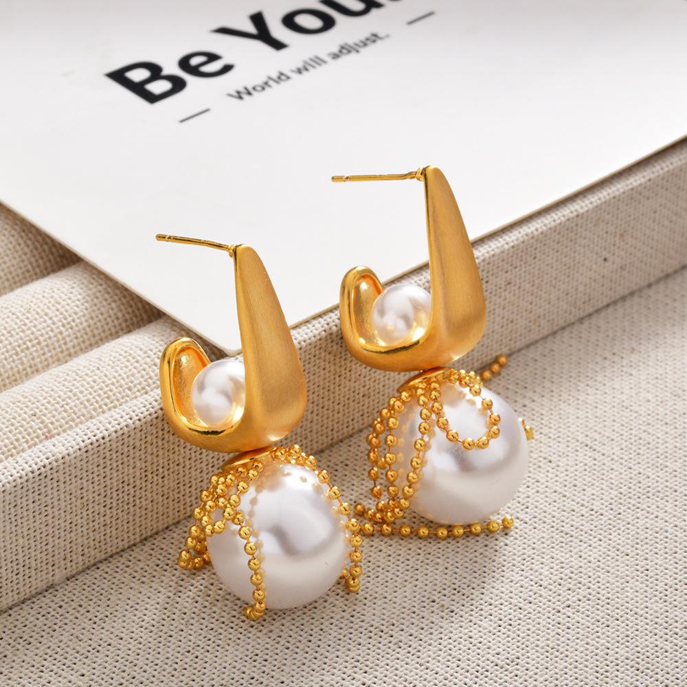 

2-Way Pearl Butterfly Tassel Earrings, Sweet Brushed Unique Design Studs