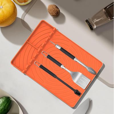 Tapis de Plaque Silicone Antidérapant Cuillère de Service Tapis Anti-Gouttes Pour Plan de Travail Résistant à la Chaleur Tapis de Barbecue Extérieur Pour Terrasse Camping Pique-niques