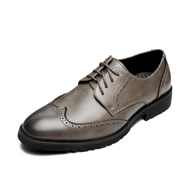 Herresko i skinn for forretningsbruk Moteabel gentleman-stil Daglig kontor utendørs fritidsselskap Bryllup formelle elegante sko