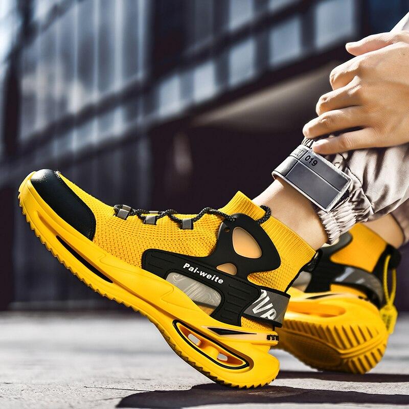 light chunky sneaker