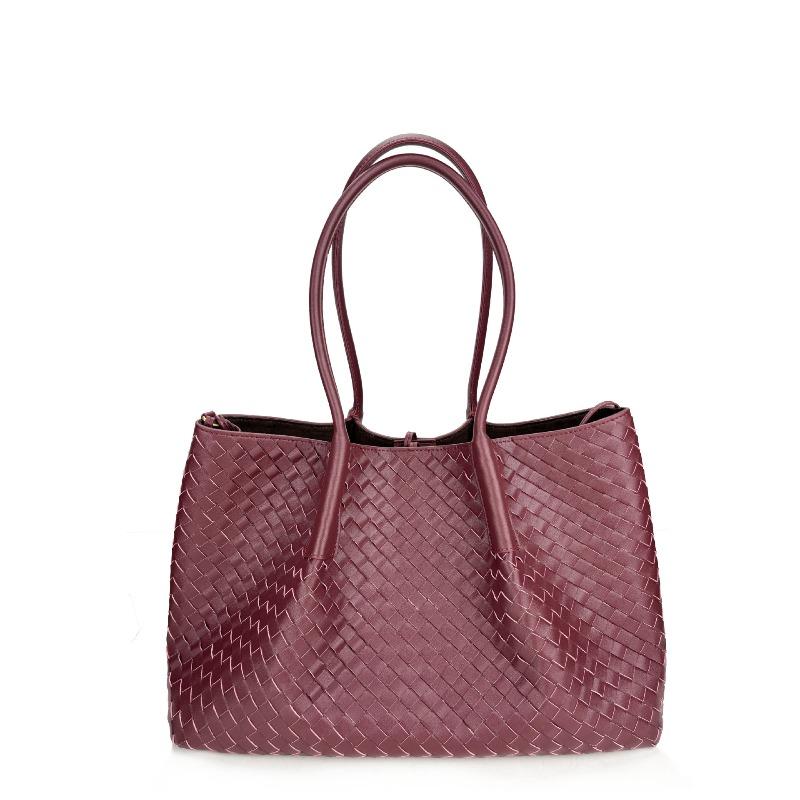 Spring and summer new woven portable shoulder portable tote bag large bag mommy bag travel bag women's bag tide