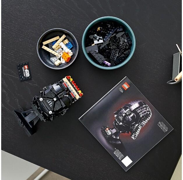 LEGO Star Wars 75304 Darth Vader Helmet