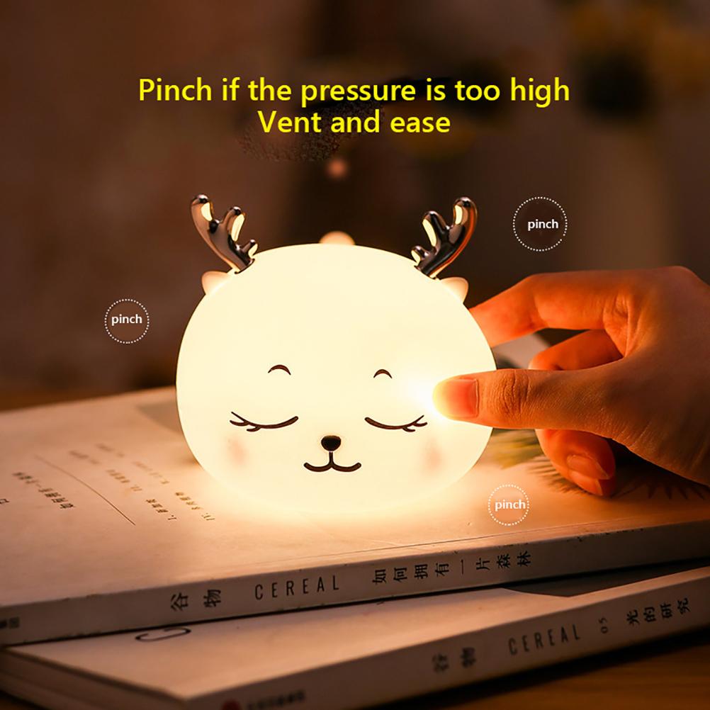 Cute Pet Deer Silicone Night Light USB Charging Pat Night Light Smart Timing Sleeping Bedroom Bedside Light Gift