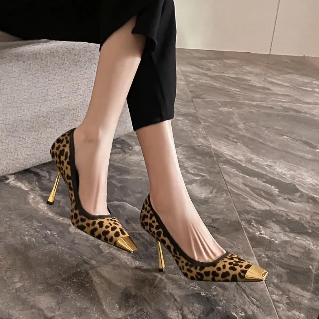 Fashion Ladies Pumps Square Heels Women's Shoes Toe on Heeled High Quick Delivery Non Slip Summer 2025 Stylish Trend Vacation Beau Today