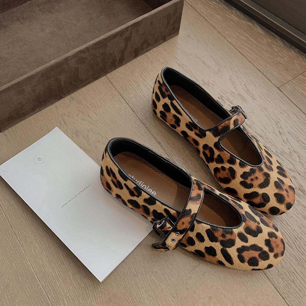 Sheepskin version of grape mother, the same round head with leopard print shoes, flat Mary Jane shoes, women's shallow mouth versatile single shoes
