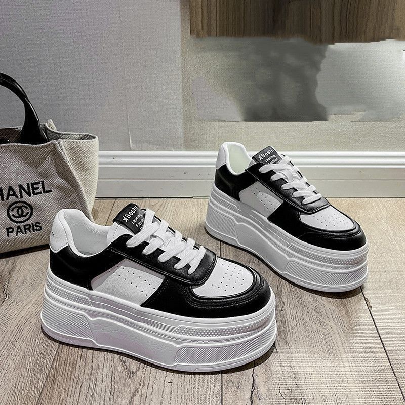 Little White Shoes Women's 2025 Autumn New Inner Height Increase Thick Baseplate Shoes Sports and Leisure Small Popular Muffin Board Shoes