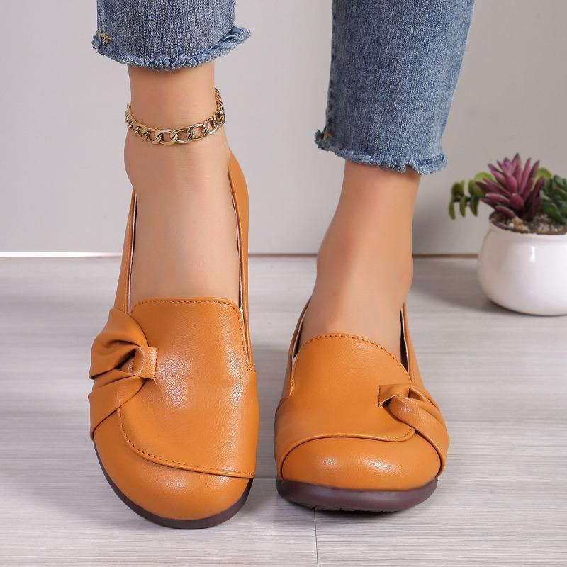 New large size women's shoes single shoes women's comfortable beef tendon soft sole shallow mouth casual flat bottom mother shoes women