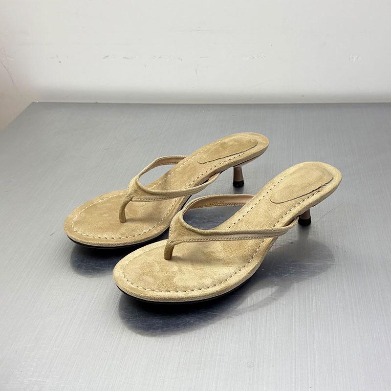 Mode Übergröße 43 Damen Sandalen mit niedrigem Absatz Sommer Strand Flip-Flops Mode Flock Damen Sandalen mit Absatz Hausschuhe Damenschuhe Pantoletten Pumps