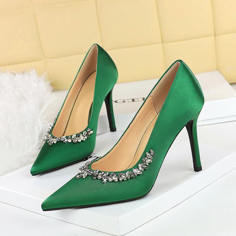 European And American Style Fashion Banquet High Heels Thin Heels Shallow Tiptoe Satin Rhinestone Super High Heels Single Shoes