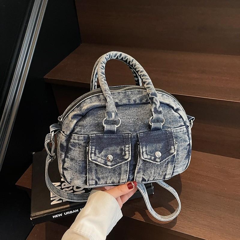 Retro Style Denim Shoulder Bag With Top Zipper And Cell Phone Pocket