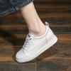 Leder kleine weiße Schuhe Damen neu Frühling leichtgewichtige weichsohlige Sport-Board-Schuhe vielseitige Freizeit-Reiseschuhe