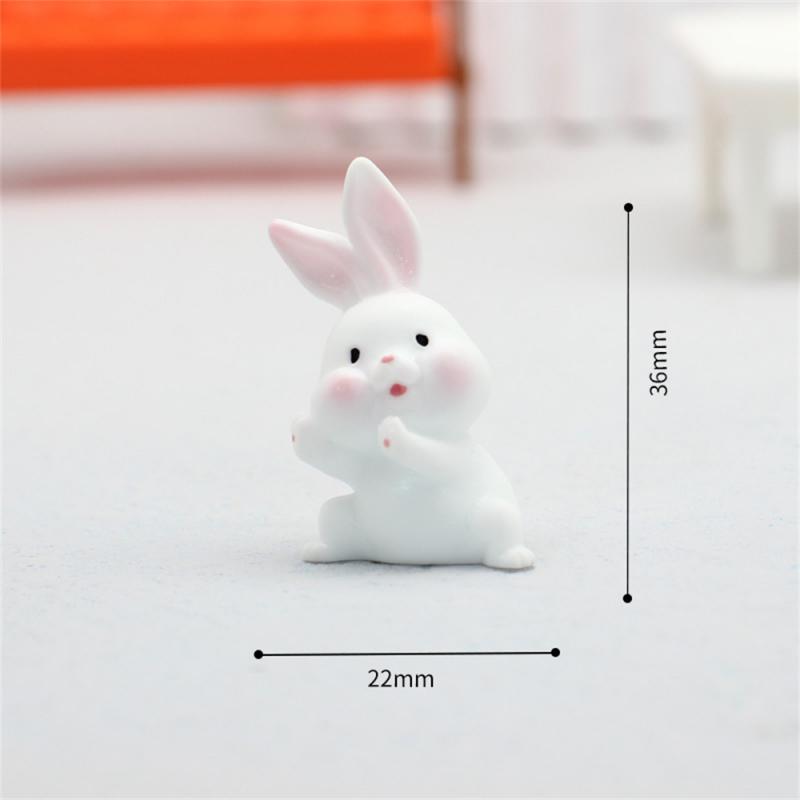 Home Bunny Ornaments Durable Placed Smoothly Hand-painted Resin Pendant Resin Crafts Multi-scene Use Portable Car Ornaments