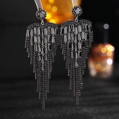 Pendientes de Borla Negros Resistentes con Acentos de Diamantes Completos y Diseño de Plata de Ley