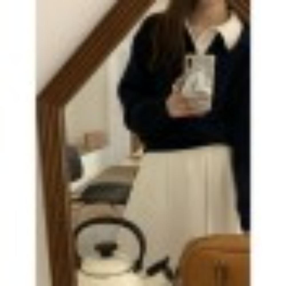 

A Simple Yet Sophisticated Long-sleeved Top for Women, A New Early Autumn Light Mature Sweater Knitted Sweater one size