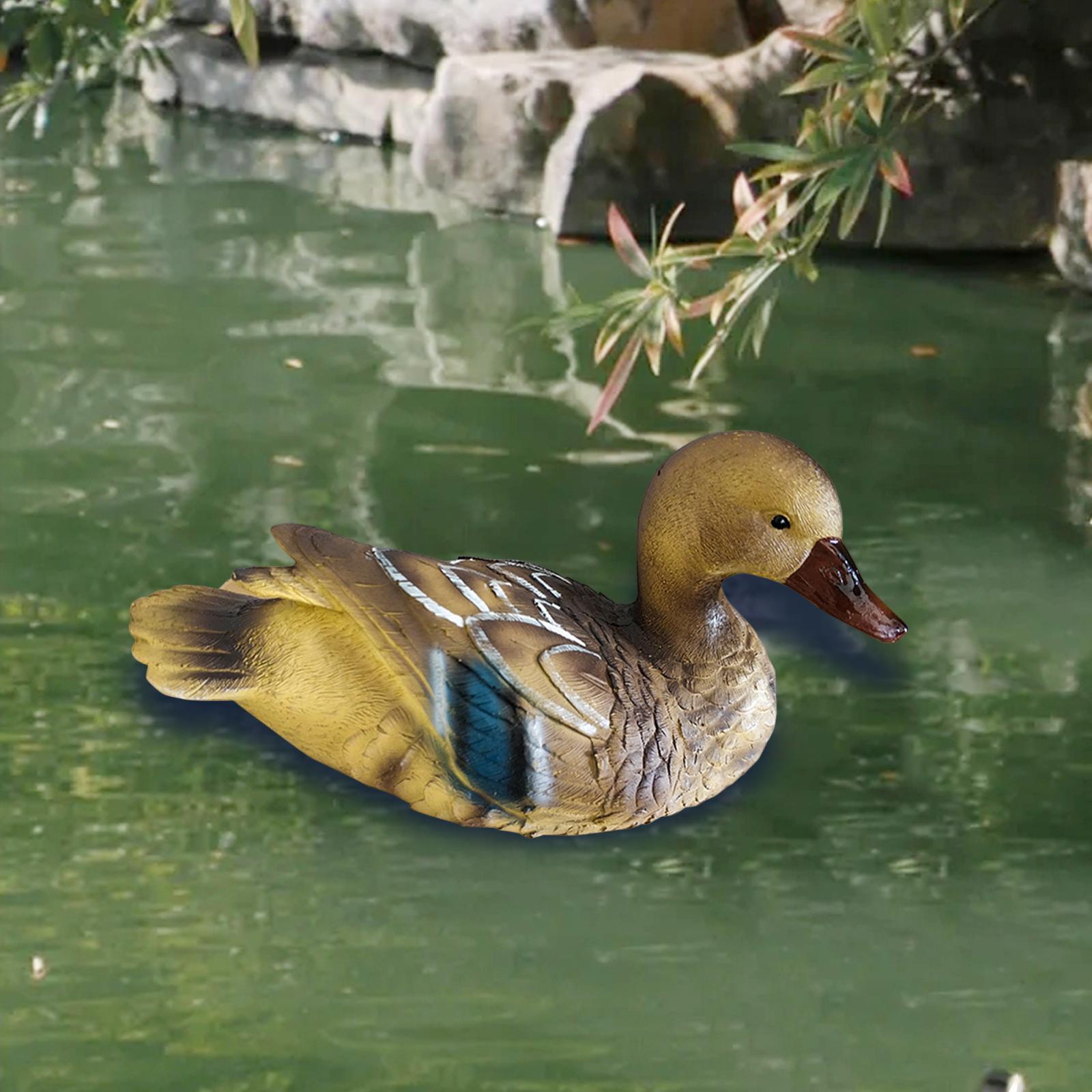 

Floating Duck Pond Decor Garden Decoration Collection Decorative Resin Figurine жовтий