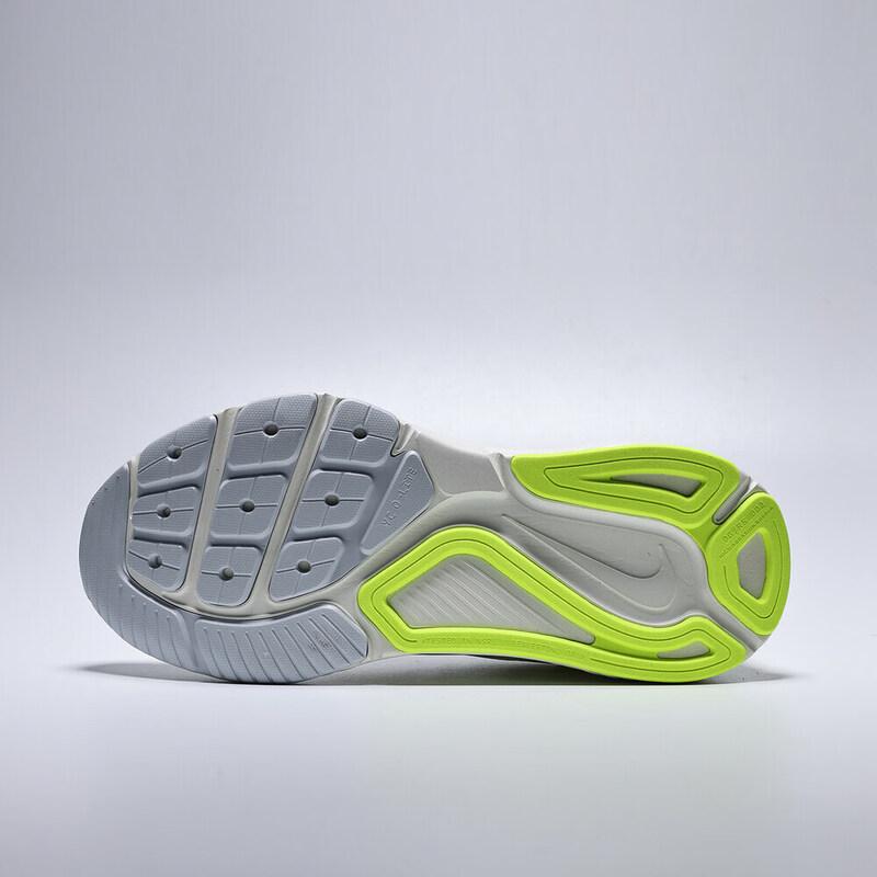 Nike Women's Structure 26 Running Shoes