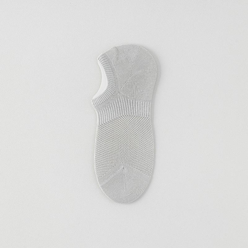Men Spring and Summer Thin Invisible Off with Breathable Ice Silk Boat Socks