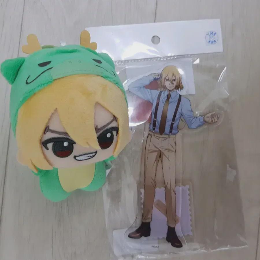 

Dr. Stone Nanami Ryusui Animal Dental Soap + Acrylic