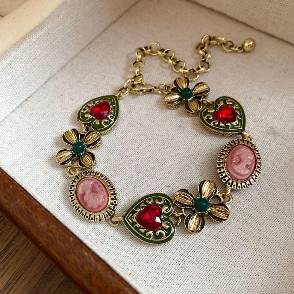 Zink Zinklegierung Herz Cameo Schmuckset Elegante Retro Geprägte Ohrringe Brillantes Vintage Halsketten Set Party