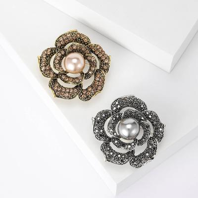 Hochwertige Legierung Strass Rose Brosche Modische Vielseitige Damen Anzugmantel Korsage Schmuck