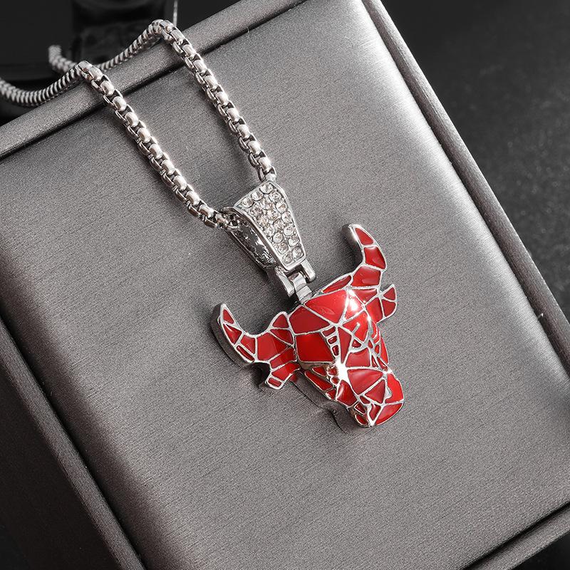 

Кулон Бычья голова Европейский и американский хип-хоп Поклонники баскетбола Командный кулон Ожерелье Модная цепочка для свитера из нержавеющей стали Мужская