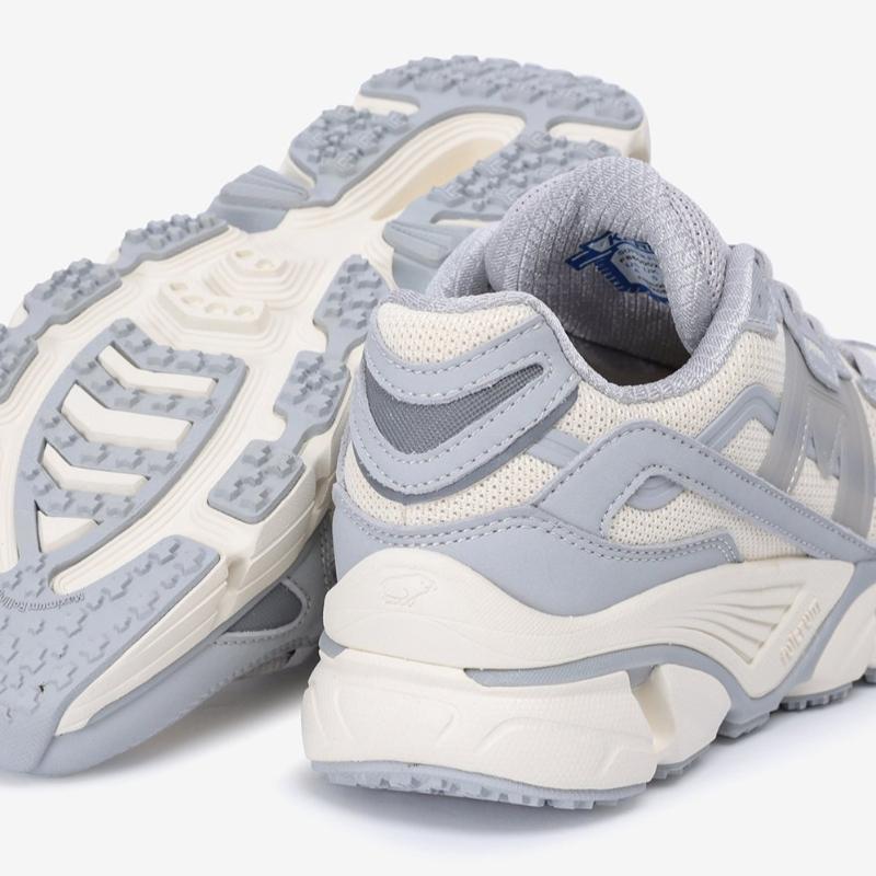 Karhu Unisex Sneakers Super Pulkrum Skhu2438600 002