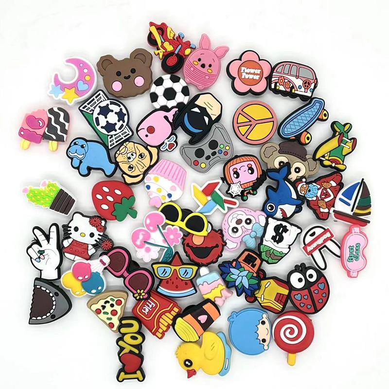 20/50/100/200/500 Pcs Random Cartoon Shoe Charms For Clogs Bubble Slides Sandals PVC Shoe Decorations Accessories For Teens Gift