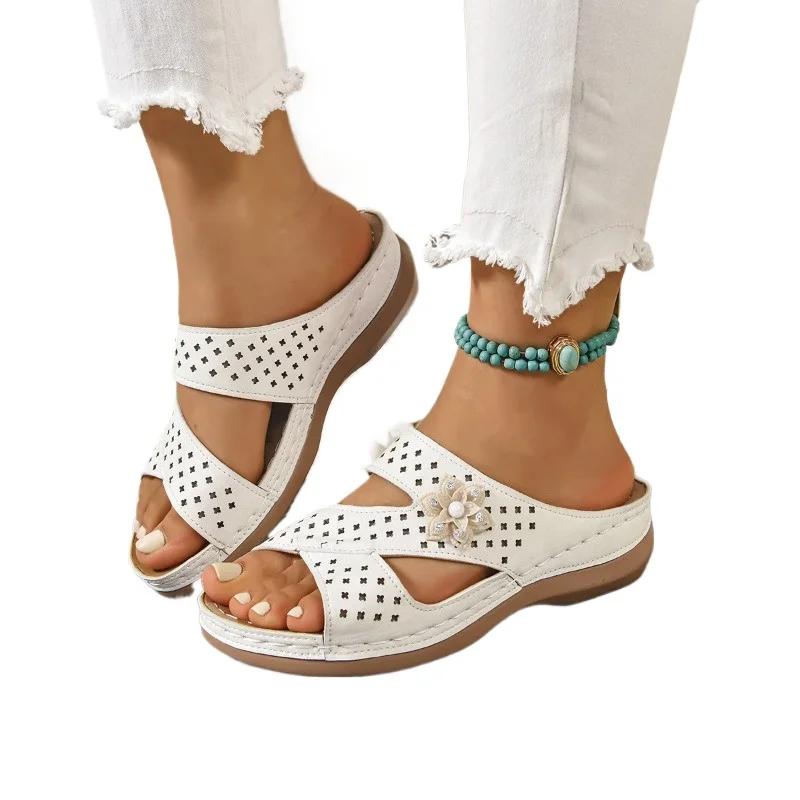 Fashion 2025 Fashion Summer Open-Toe Flat Slippers New Casual Wide Comfort Slides Bestseller Women's Outdoor Comfortable Trendy Sandals