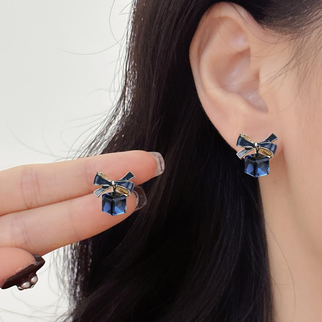 Bowknot Crystal Square Stud Earrings for Women, Elegant Alloy Earrings, Perfect for Casual Daily Attire & Gift Giving