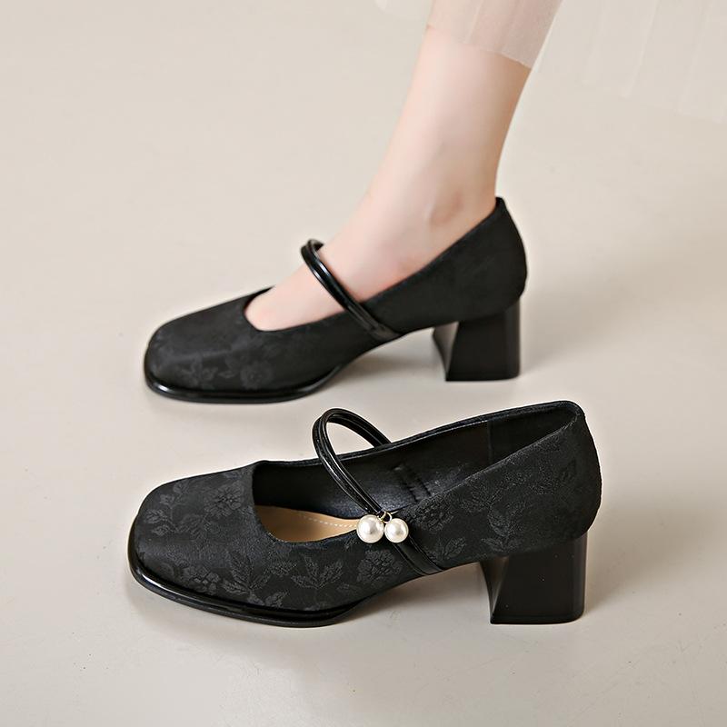 Dámské lodičky na vysokém podpatku, středně silný podpatek, k cheongsamu, sukně s koňskou tváří, sandály léto 2025 nové nové boty v čínském stylu