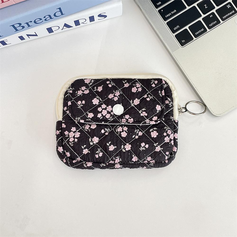 Cute Cartoon Small Travel Cosmetic Lipstick Earphone Card Portable Storage Bag Purse Women Gift Pouch In Make Up Bags Organizer