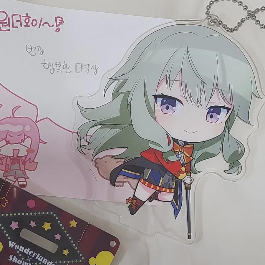 

Фсека Кусанаги Нене стала мини-картошкой и продала акриловую подставку