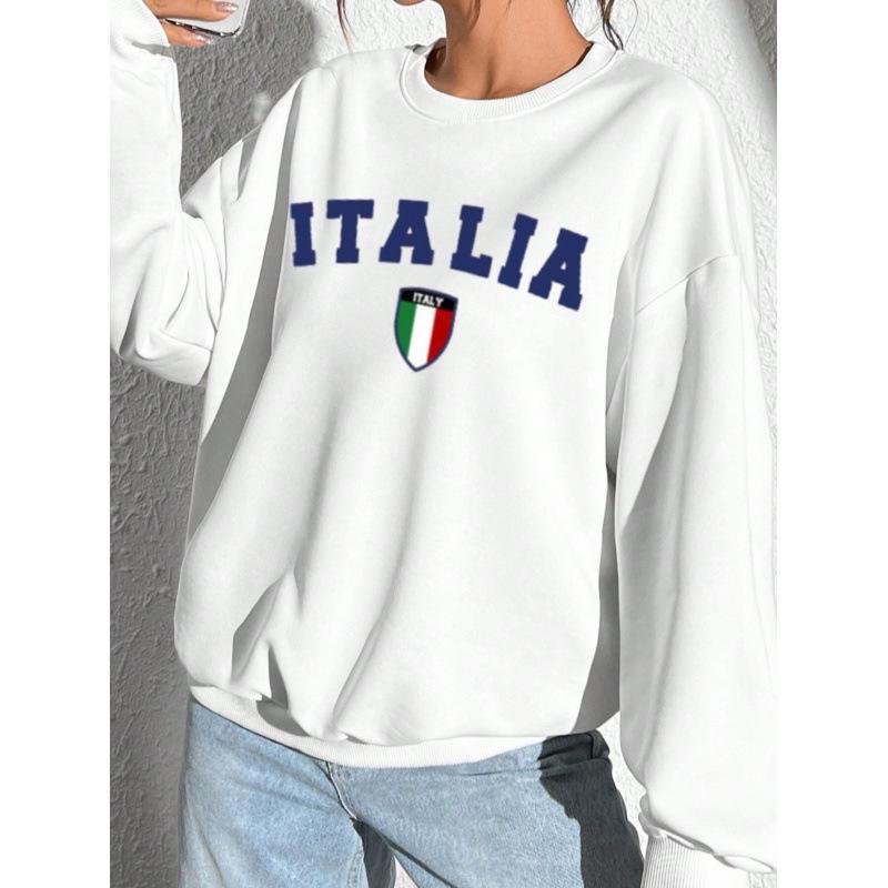 Modny biały sweter z nadrukiem literowym z obniżonymi ramionami - Casualowy i wszechstronny