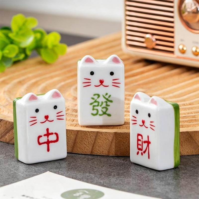 Japanese Cat Rotating Ceramic Lucky Charm Fortune Ornament Landscape Home Desk Decor Miniature Gifts Accessories