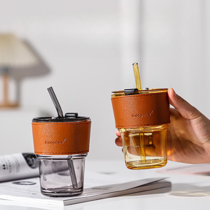 Haushaltskaffeegetränke Hitzebeständige Glasbecher, Strohhalme mit großem Fassungsvermögen, Büro-Wasserbecher mit Deckel