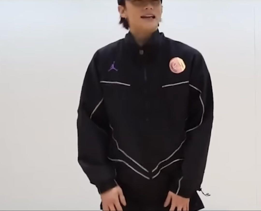 

[Б/У] Носил Хёнджин из Stray Kids