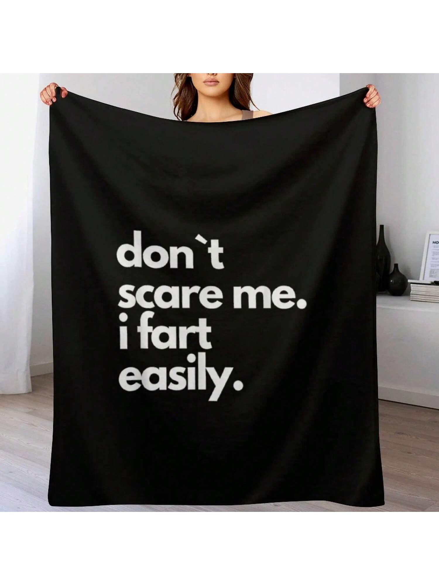 Don`T Scare Me I Fart Easily Funny T-Shirt Throw Blanket Beautifuls Flannel Quilt Blankets S разноцветный