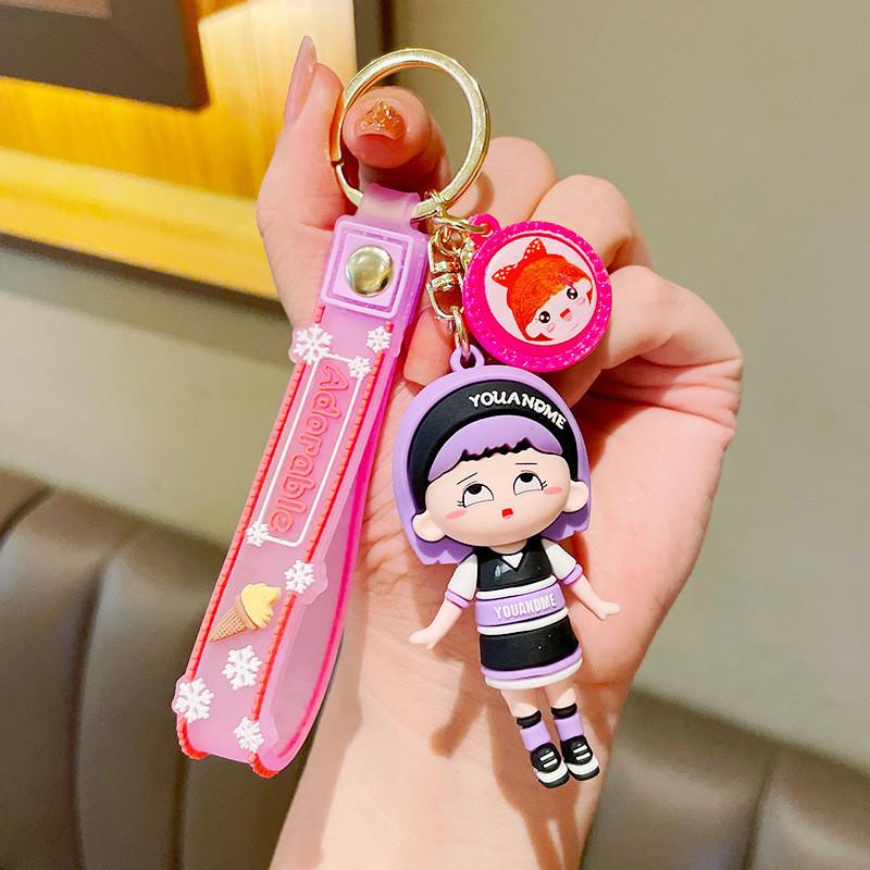 

Уличный трендовый мультяшный брелок для ключей в виде танцующей девушки, из мягкой резины, милая куколка, идеально подходит для выпускных и юбилеев фиолетовый