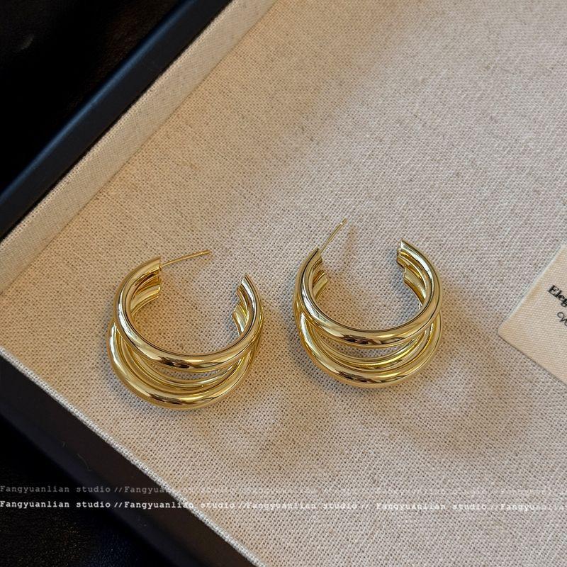 

Old Mong Jiao Retro Hong Kong Style Metal Simple Bracelet Earrings Female Accessible Luxury Fancy Earrings Non-Piercing Ear Clip Earrings Gold C Hoop Earrings