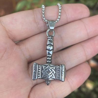 Персоналізоване ретро-панк намисто з нержавіючої сталі з підвіскою та ланцюжком для светрів