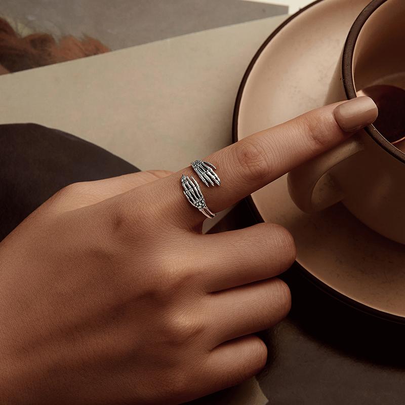 Bamoer 925 Sterling Silver Hug Hand Opening Ring For Women Jewelry Skull Open Ring Vintage Oxidized Silver Simplicity Ring Gift