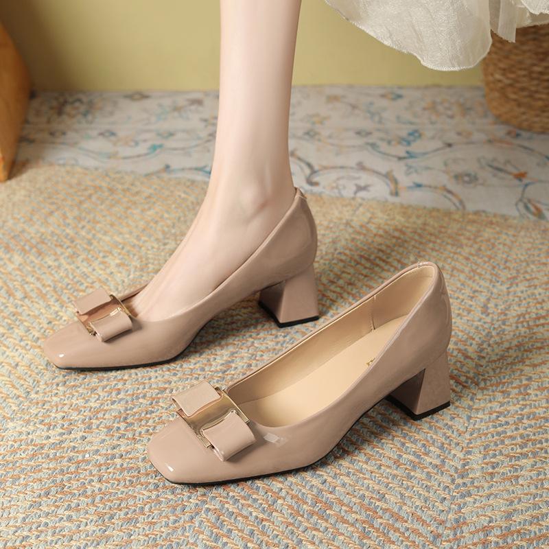 Patent leather thick heel single shoes women's spring 2025 new mid-heel square head shallow mouth with skirt temperament fashionable high heels