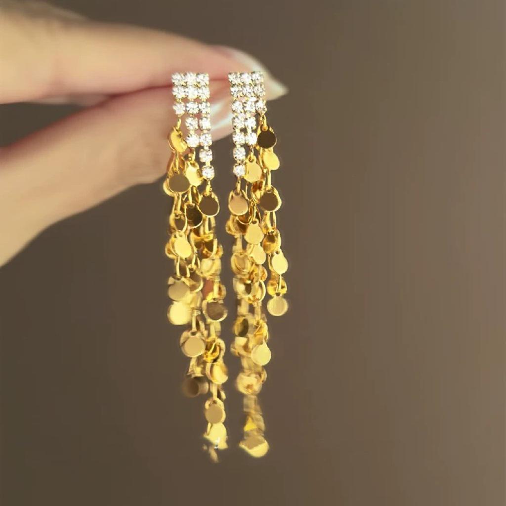 Silver Needle Floral Tassel Stud Earrings: European & American Design for Women – Fashionable Luxury Ear Jewelry.