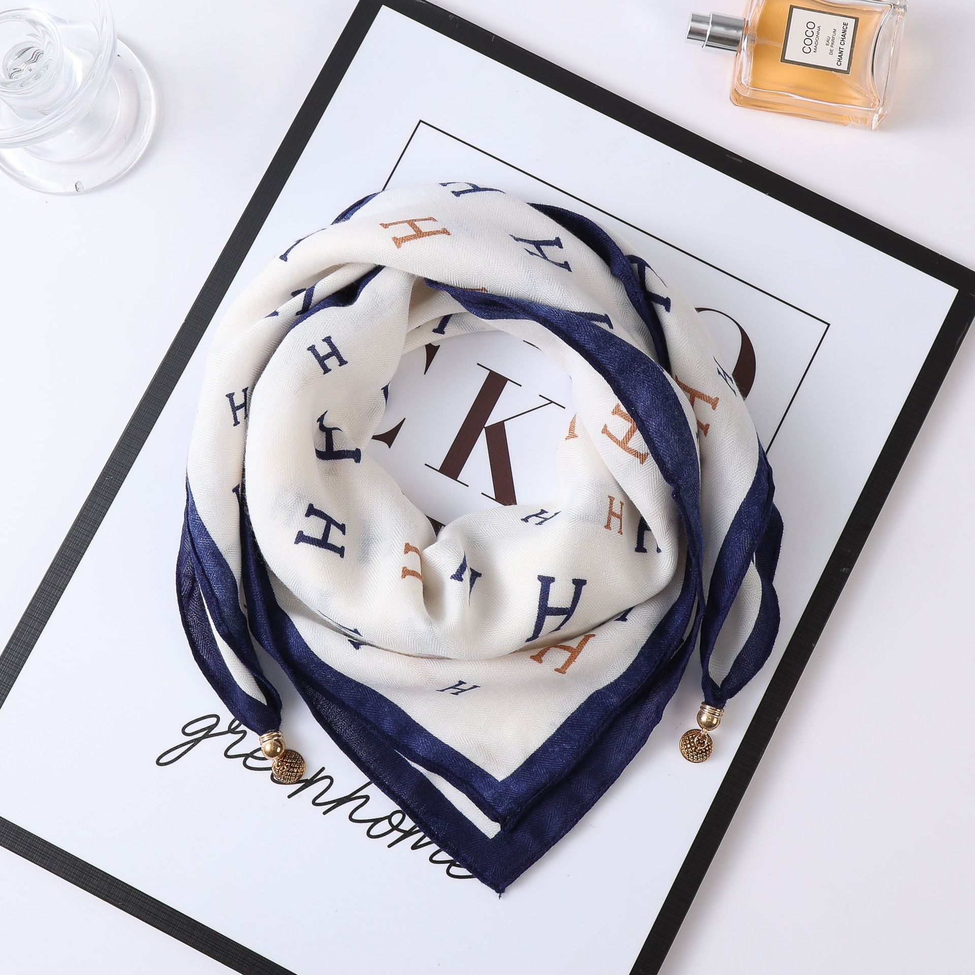 

Магнитная застежка Маленький шарф, Женский шелковый шарф, Квадратный шарф, Аксессуары для одежды One Size синий