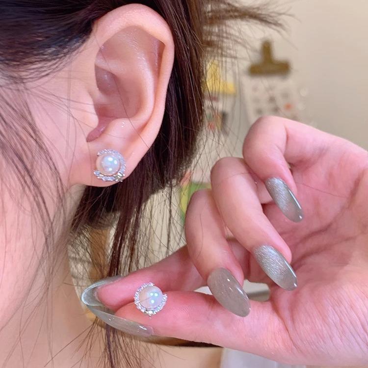 Gentle Temperament Freshwater Pearl Stud Earrings - Luxurious Niche Design 2023 Hot Style